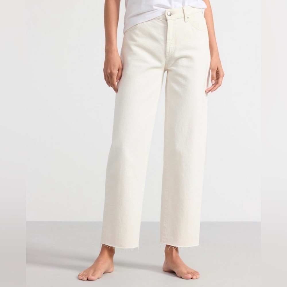 Lindex SIA Cream Cropped Raw Hem Straight Regular Waist Jeans Size 4 NWOT